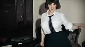 Djevojka demonstrira ...