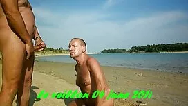 Žena u dobi igra se  ...