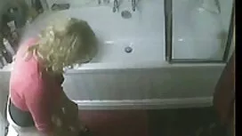 Dvije piliće strastv ...