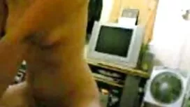 Učenik se kupa porno ...