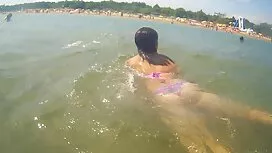 Dečki suraju rupice  ...