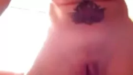 Babe puše porno free ...