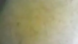 Plavuša je zamolila  ...
