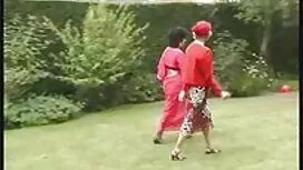 Plavuša i brineta fi ...