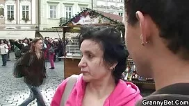 Prsata Latina erika  ...