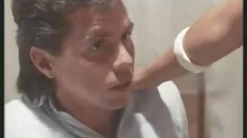Lizanje čokoladnih t ...