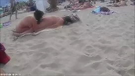 Izvrsna plavuša s po ...